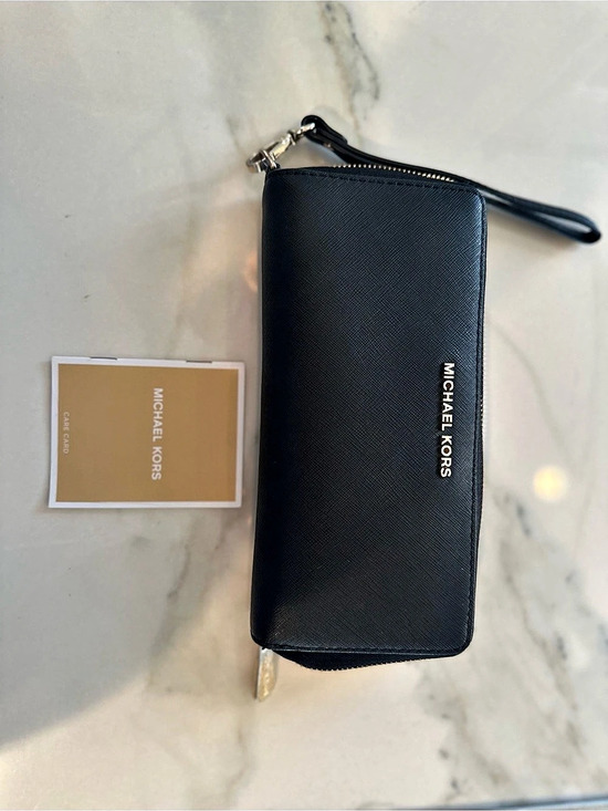 Michael Kors Handbags - Michael Kors Jet Set Travel Large Saffiano Leather Continental Wristlet Wallet